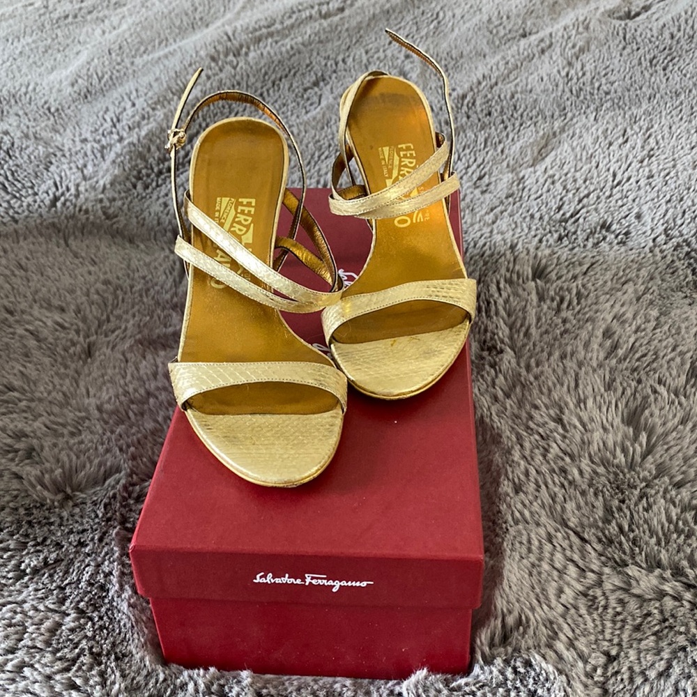 Salvatore Ferragamo gold reptile “Samba” strapped heals. Approx 3” high